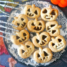 Jack-O'-Lantern Pumpkin Hand Pies