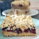 Apple and Blackberry Crumble Bars