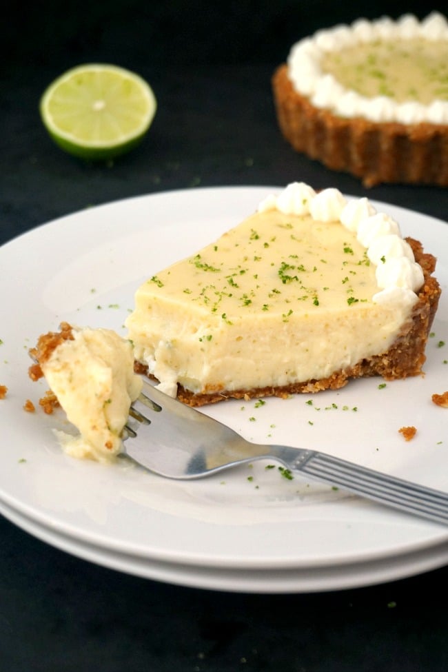 Refreshing key lime pie with condensed milk