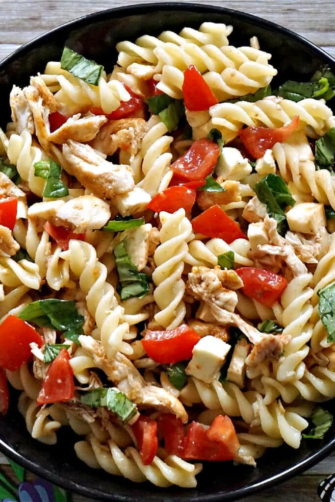 Close-up shoot of a plate with pasta salad