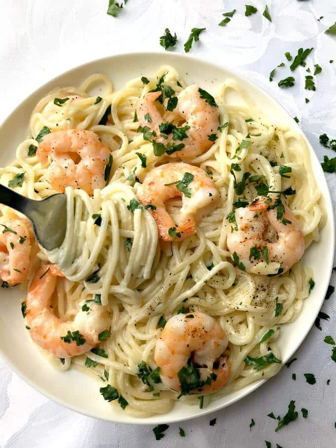 20-Minute Creamy Shrimp Alfredo Pasta for Two - My Gorgeous Recipes