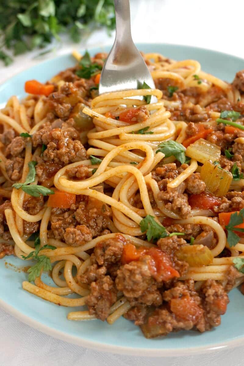 Easy Spaghetti Bolognese - My Gorgeous Recipes