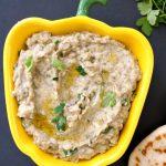 Easy Baba Ganoush Recipe, a vegan appetizer for any party. It's super delicious, and as a bonus point, it's vegan, gluten free and low carb too, which means everybody gets to enjoy it.