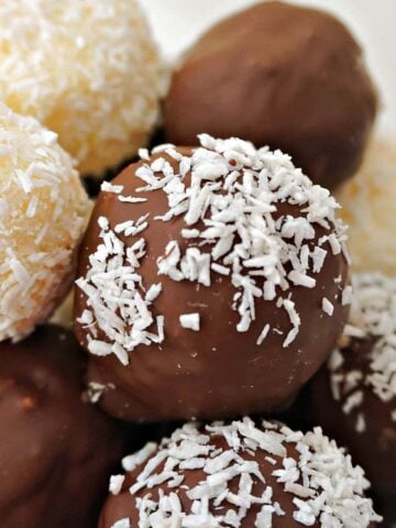 A pile of coconut balls