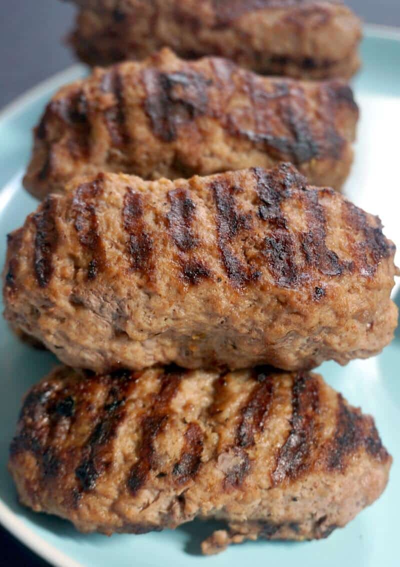 Close-up shoot of a plate with Romanian mici.