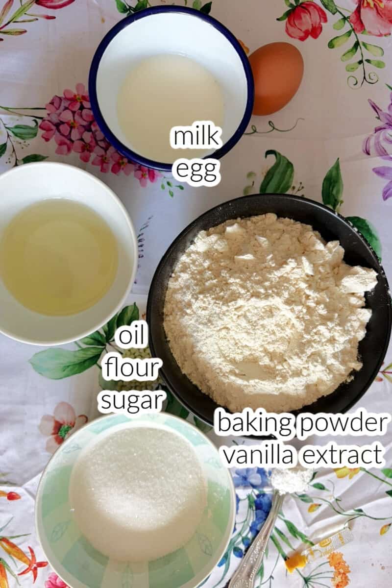 Ingredients displayed on the tabletop to show when you need for a pie crust.