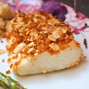 A cod fillet topped with an almond crust