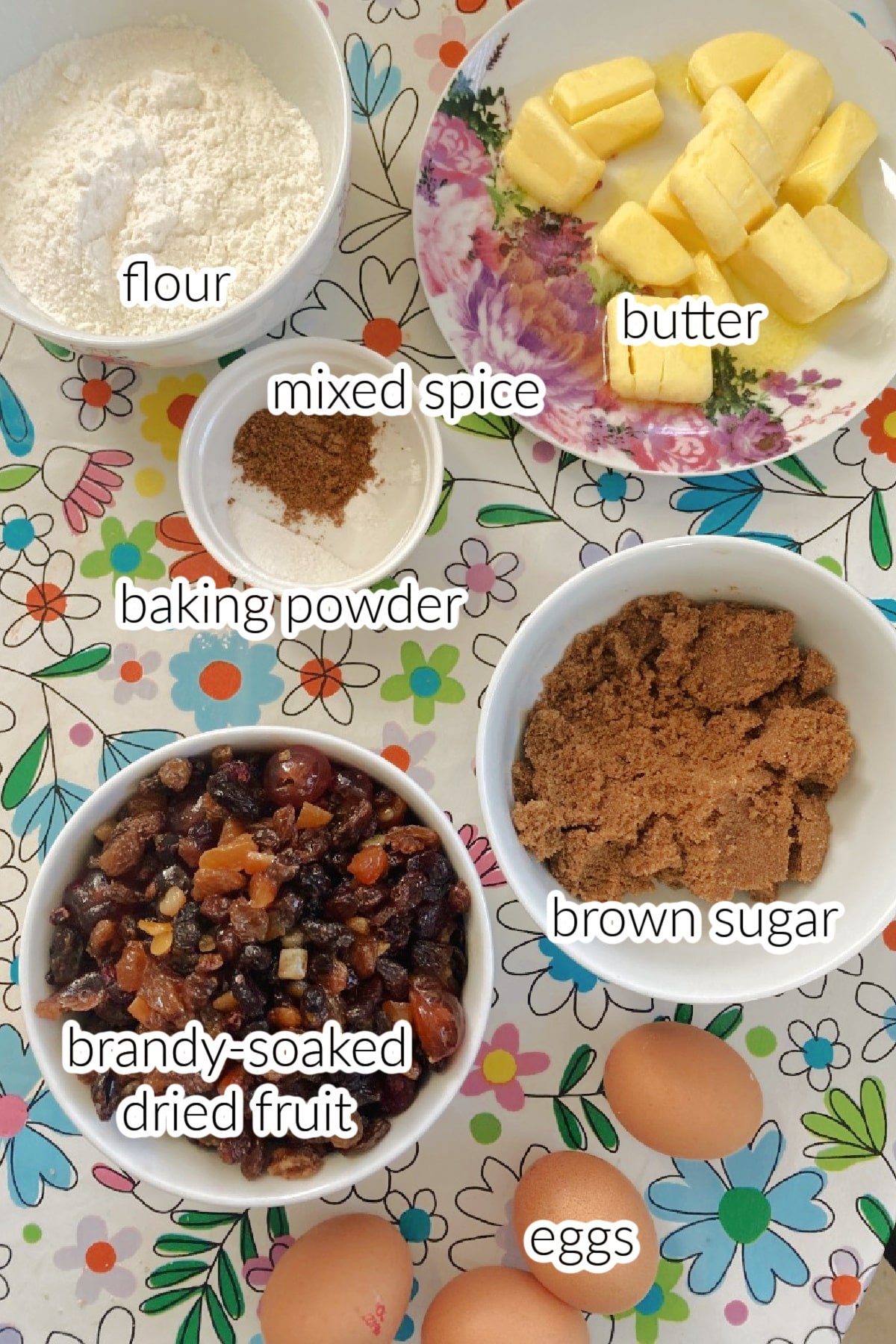 Ingredients needed to make mini Christmas cakes.