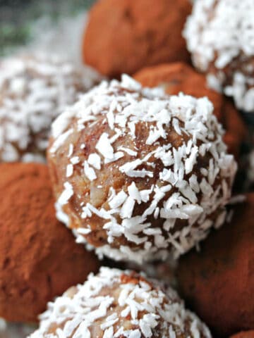 Close-up shoot of chestnut truffles.