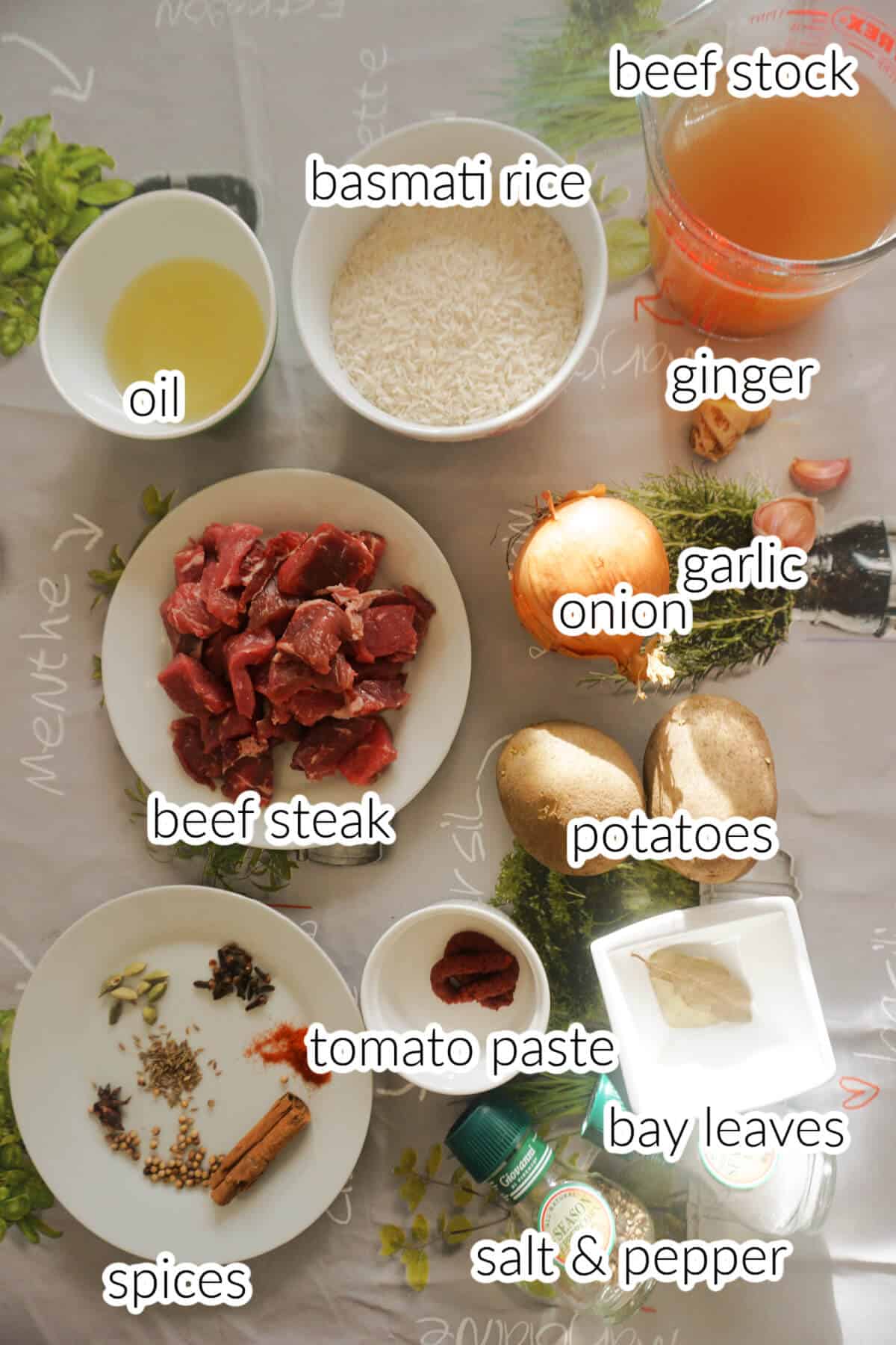 Ingredients needed to make beef pilaf rice.