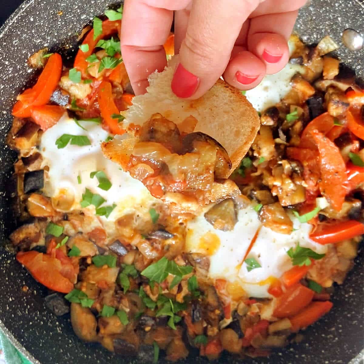 Aubergine Shakshuka