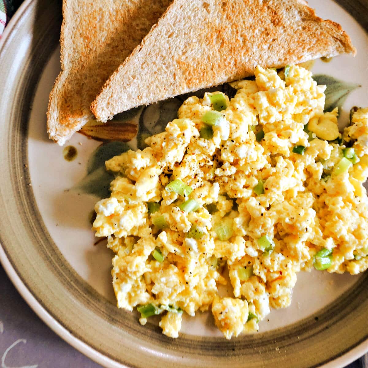 Scrambled Eggs Recipe