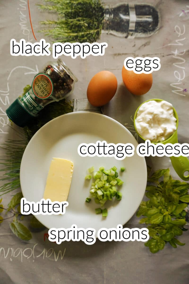 Ingredients needed to make cottage cheese scrambled eggs.