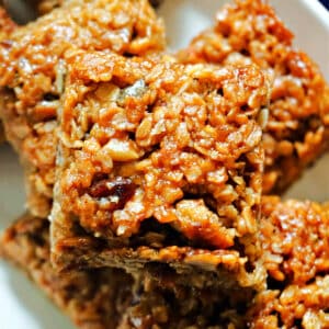 Flapjacks with mincemeat on a white plate.