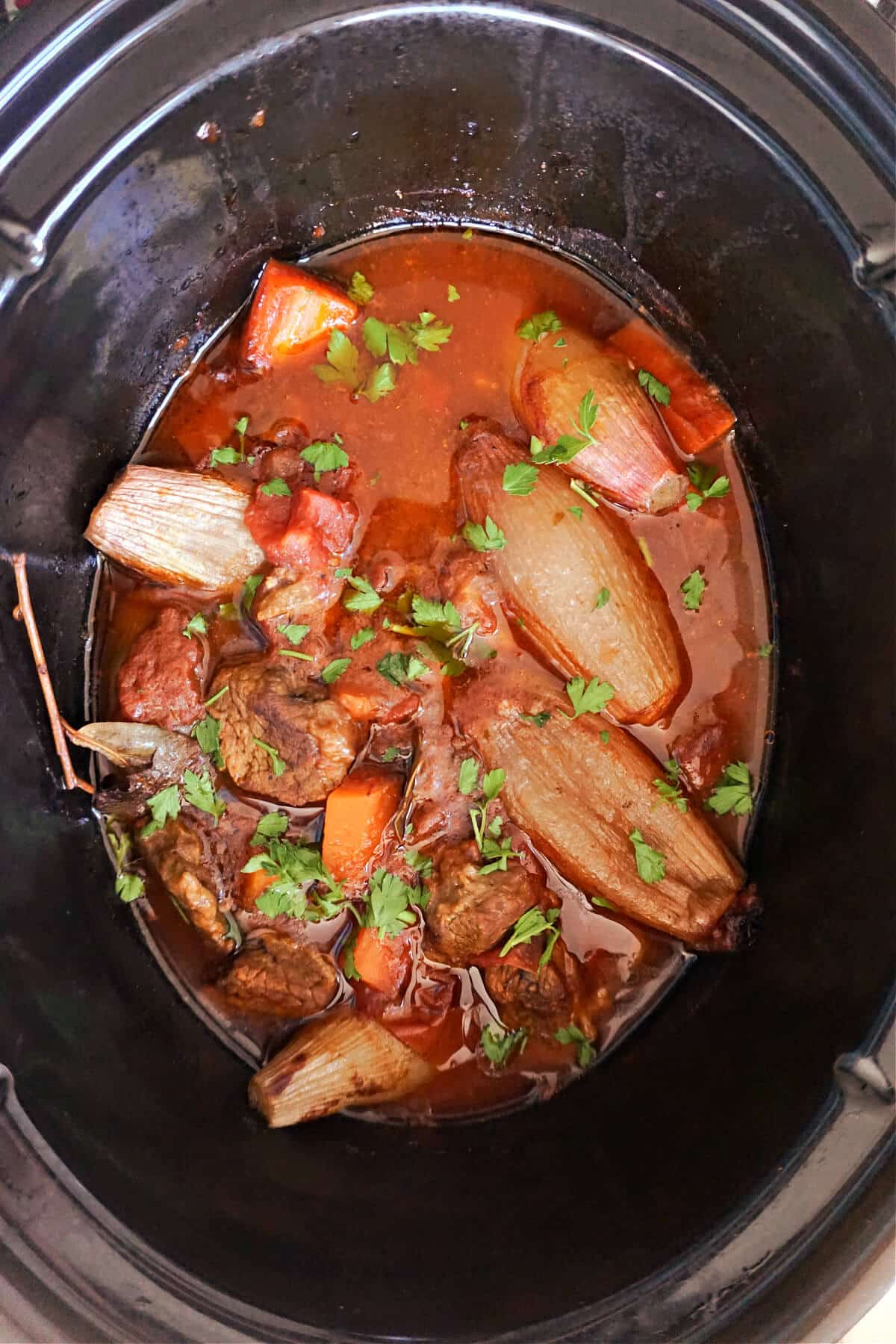 Slow Cooker Beef Stifado - My Gorgeous Recipes