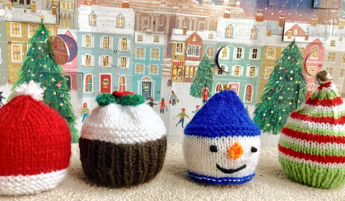 4 christmassy chocolate orange covers.