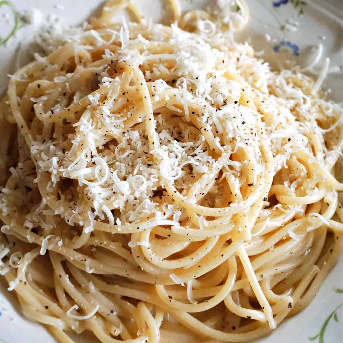Spaghetti Cacio e Pepe Recipe - My Gorgeous Recipes