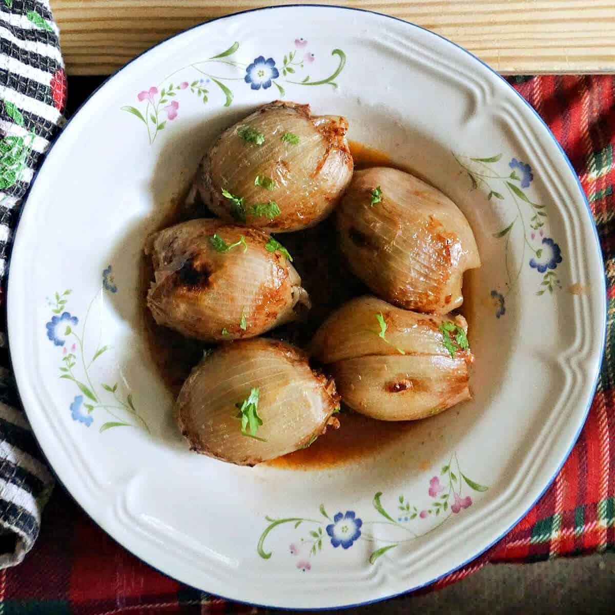 Turkish Stuffed Onions with Beef and Rice