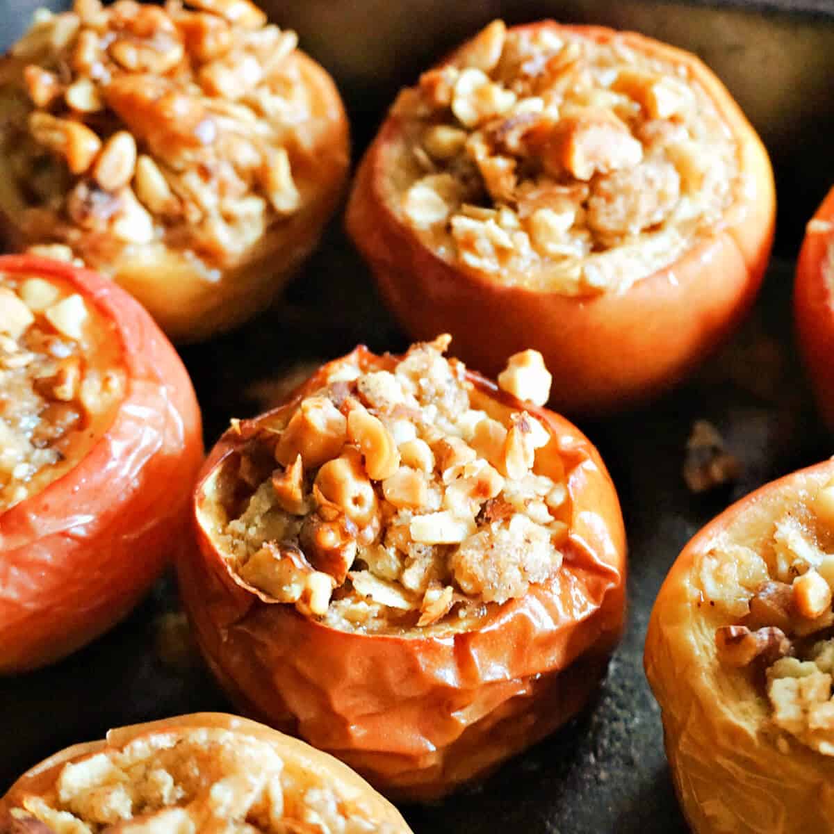 Baked Stuffed Apples with Oat Crumble Topping